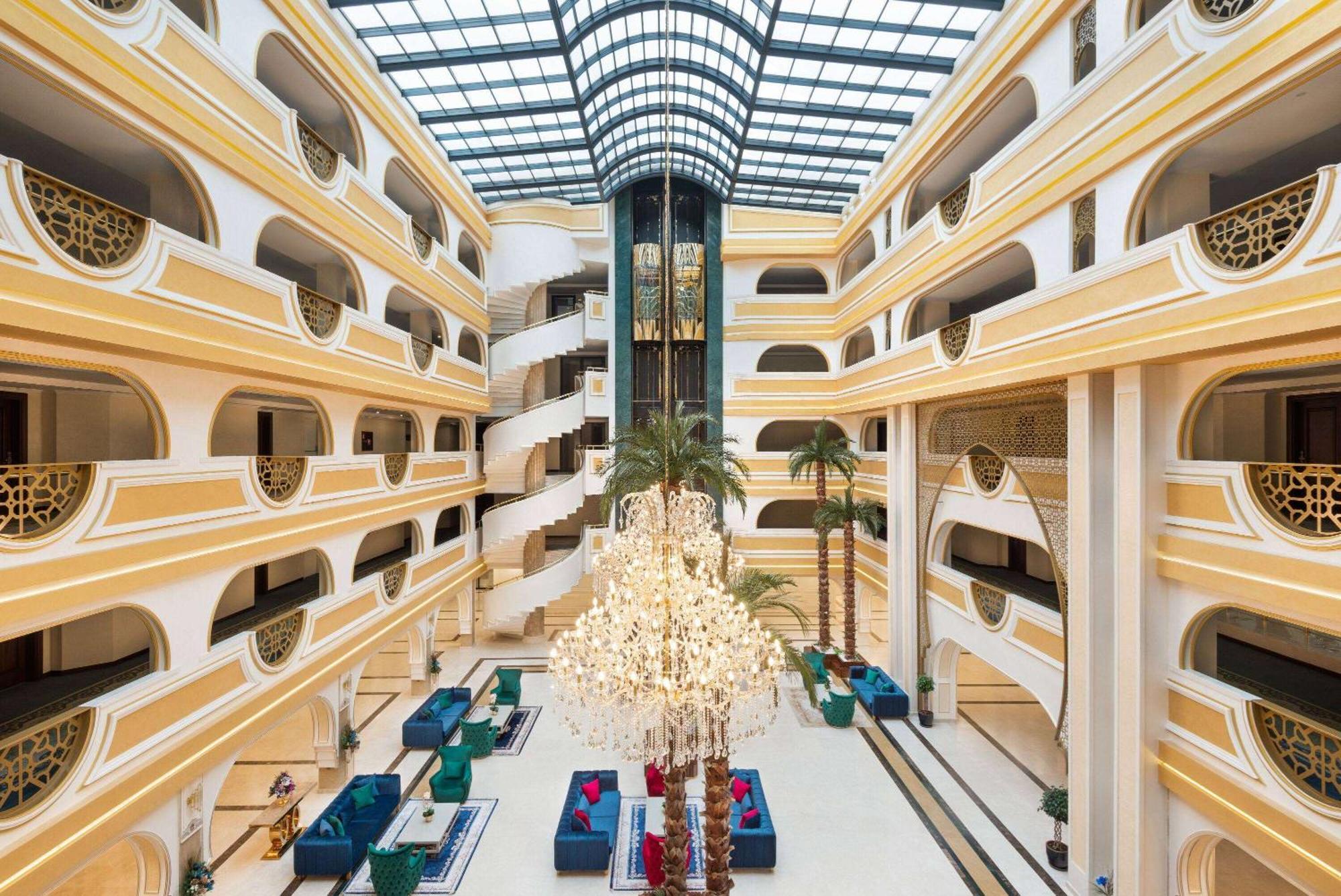 Отель Ramada Plaza By Wyndham Силиври Экстерьер фото
